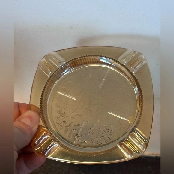 Vintage Carnival Glass Ashtray - Picture 3 of 3